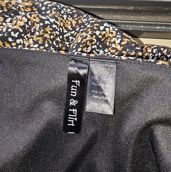 Wrap design blouse colorful - Picture 2 of 5